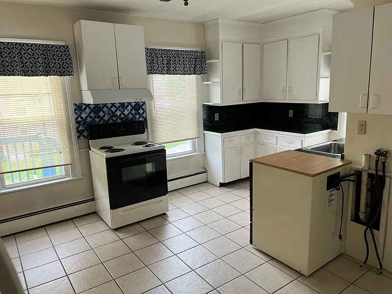 150 Scott St #1 — Photo 7