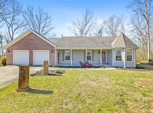 5512 Holly Hill Dr, Gainesville, GA 30506