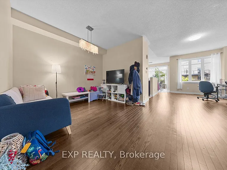 222 Badgeley Ave — Photo 7