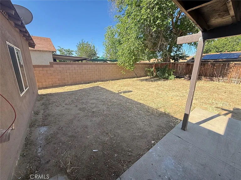 43051 Yew St — Photo 15