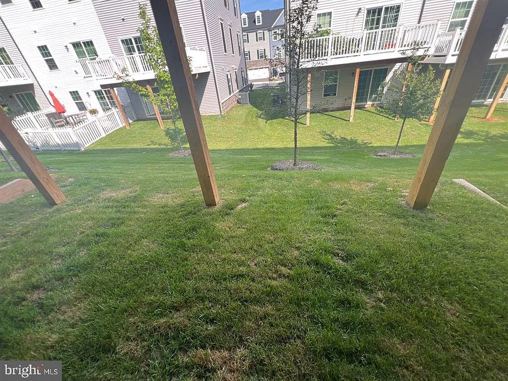 310 Schaffer Dr. — Photo 2