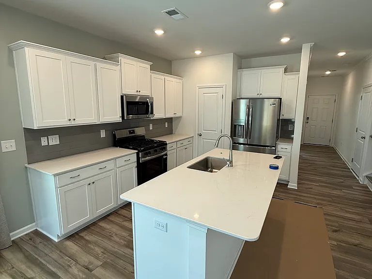 302 Shibe Ct — Photo 12