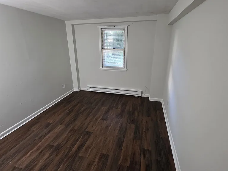 475 Easton Rd #1 — Photo 10