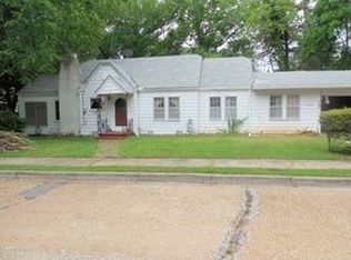 710 Riverside Dr, Kilgore, TX 75662