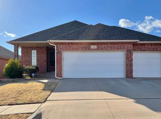 17605 Pond Walk Ct, Edmond, OK 73012