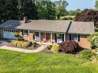 31 Longview Rd, Perkasie, PA 18944