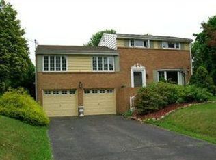 218 Blackridge Dr, Greensburg, PA 15601