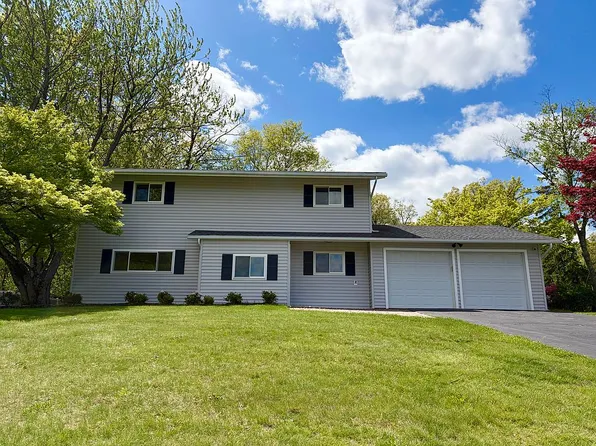 2 Brenda Ln, Bardonia, NY 10954
