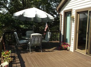 1466 Clover Rd, Long Pond, PA 18334