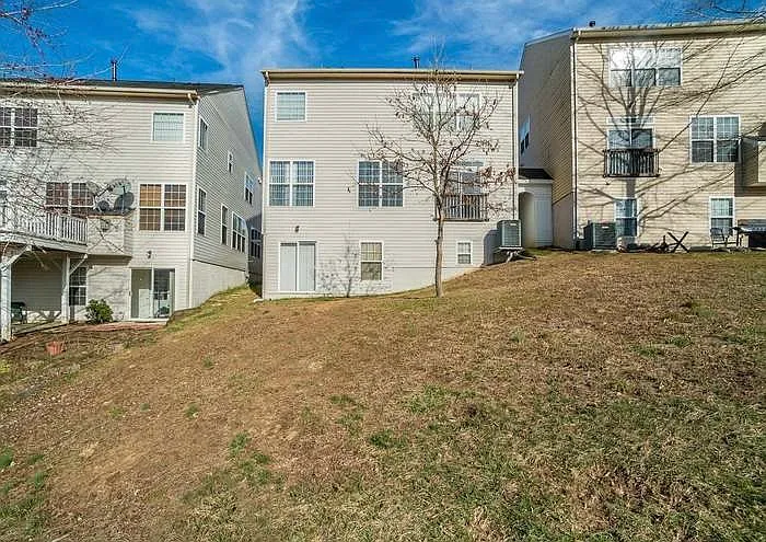 15436 Leeds Hill Way — Photo 21