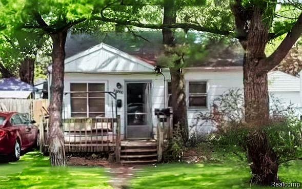 1st image of 21264 Audrey Ave