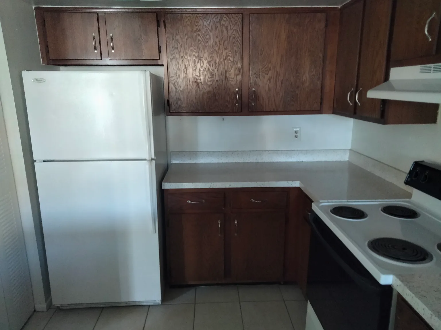 2 bed, 900 sqft, $1,295 — Photo 3