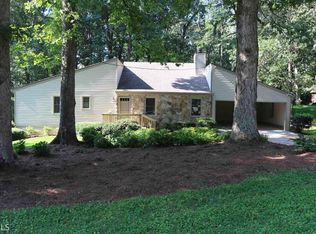 5461 S Lake Dr, Douglasville, GA