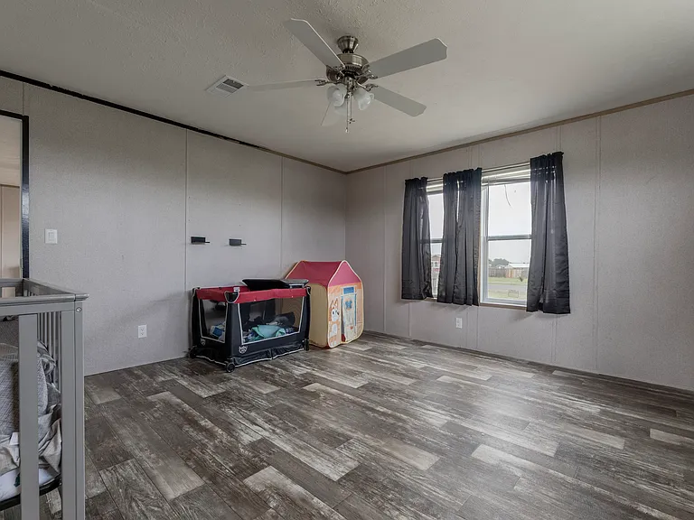240 Private Road 4653 — Photo 17