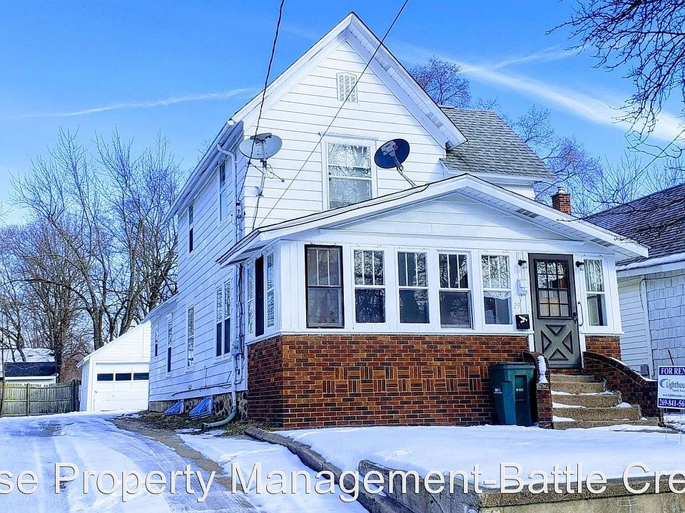 1st image of 29 Kingman Ave E #1