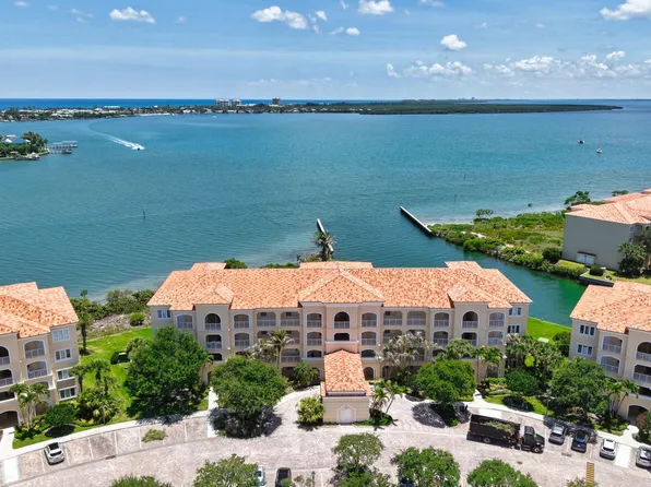4 Harbour Isle Drive W #Ph04, Fort Pierce, FL 34949