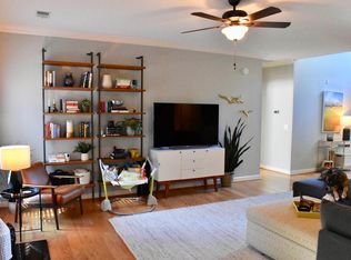 407 Crandall Dr, Greenville, SC 29607