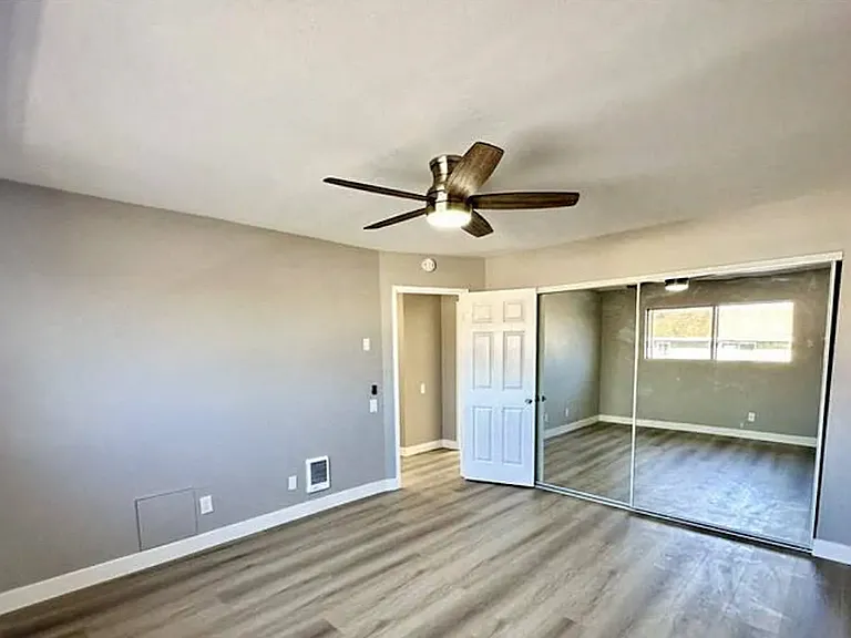 2215 Nelson Ave — Photo 2