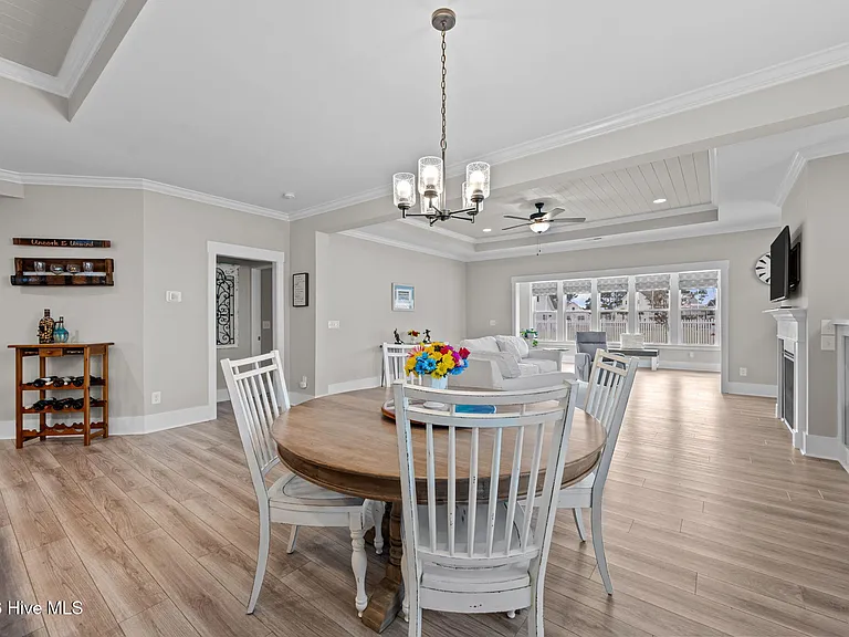 310 Lightning Bug Ln — Photo 29