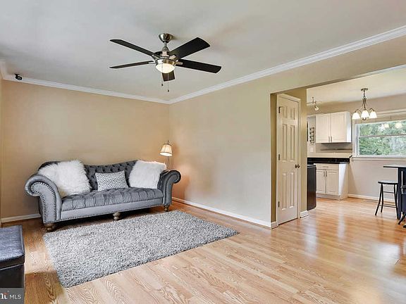 5th image of 1607 Maurice Dr
