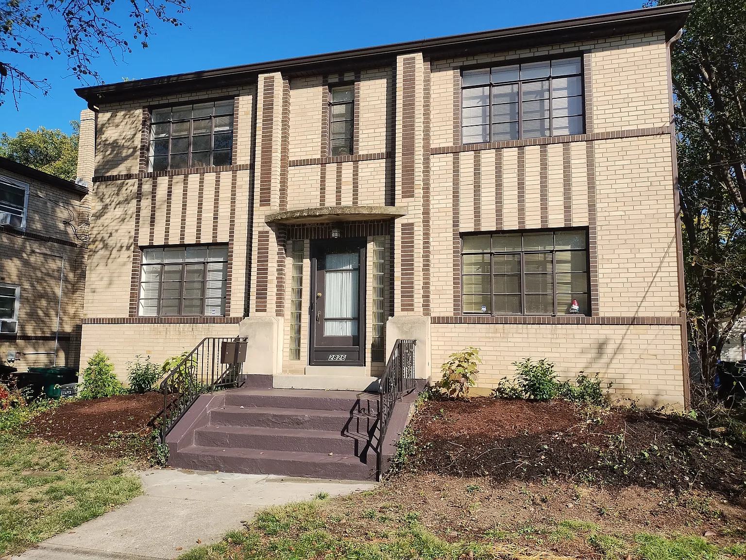 2826 Lawndale Ave — Photo 1