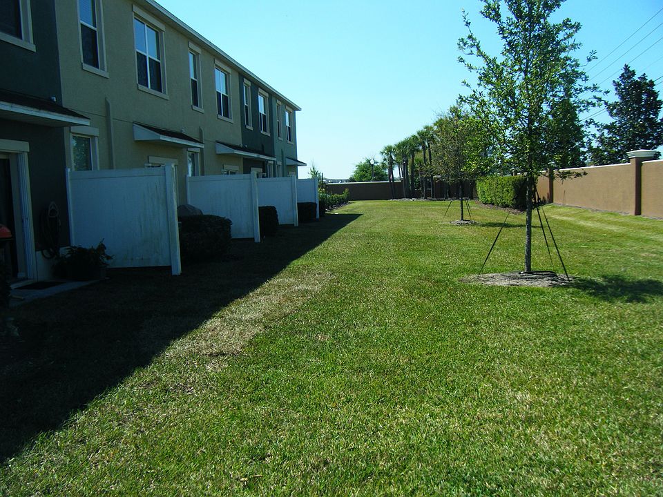 1st image of 10839 Savannah Landing Cir