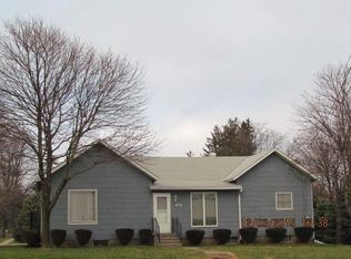 514 W Front St, Roanoke, IL