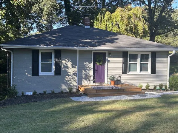 916 Sharon Cir SE, Smyrna, GA 30080