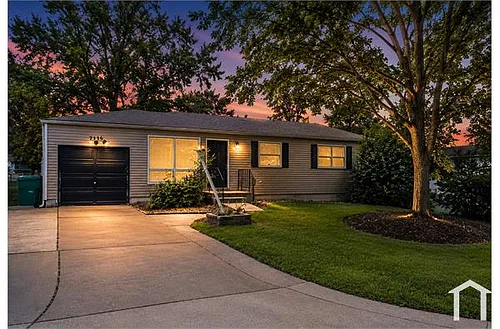 9942 Calumet Dr Photo 1