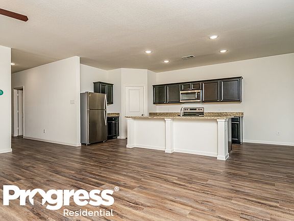 4th image of 518 Crestridge Dr