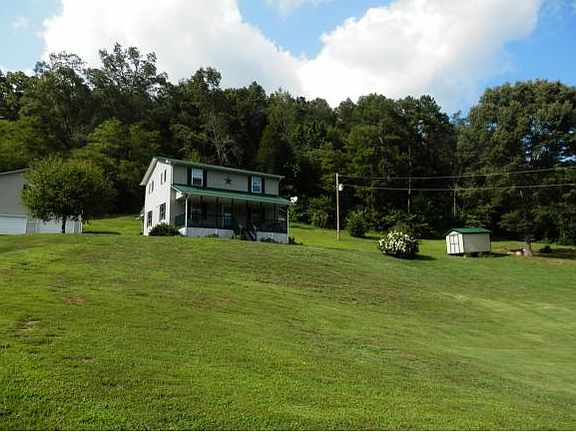 5th image of 304 Blacktop Dr