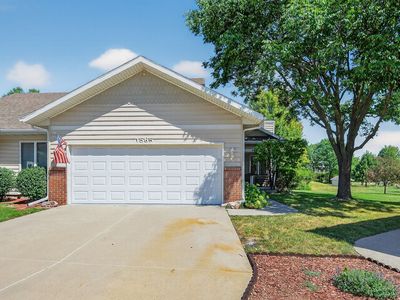 1565 Castlegar Ct, Pleasant Hill, IA, 50327
