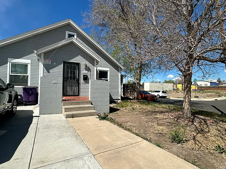 551 S Meade St — Photo 1