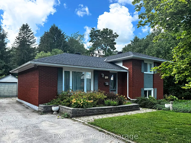 108 Katherine St — Photo 1
