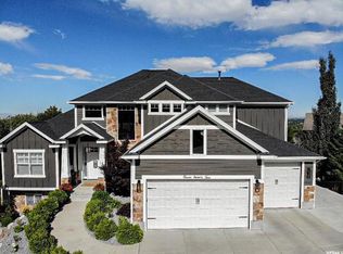 1175 N Robyn Way, Farmington, UT 84025