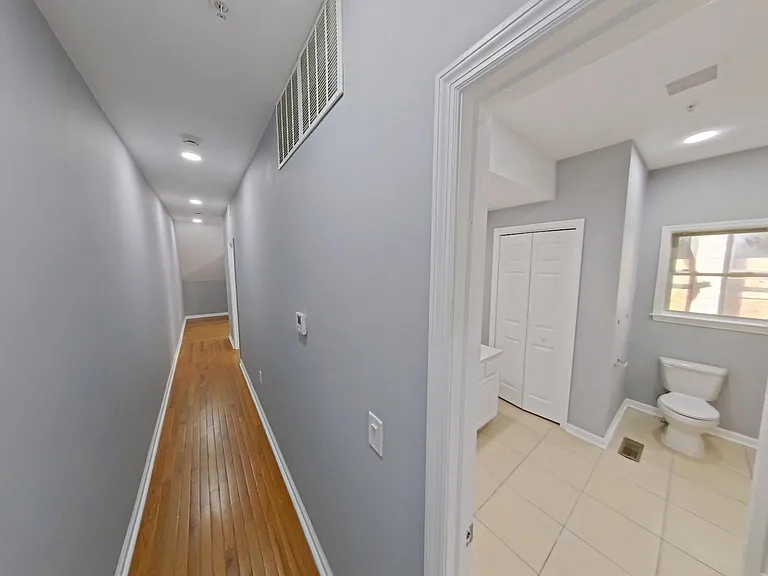 1831 W Diamond St #2 — Photo 6