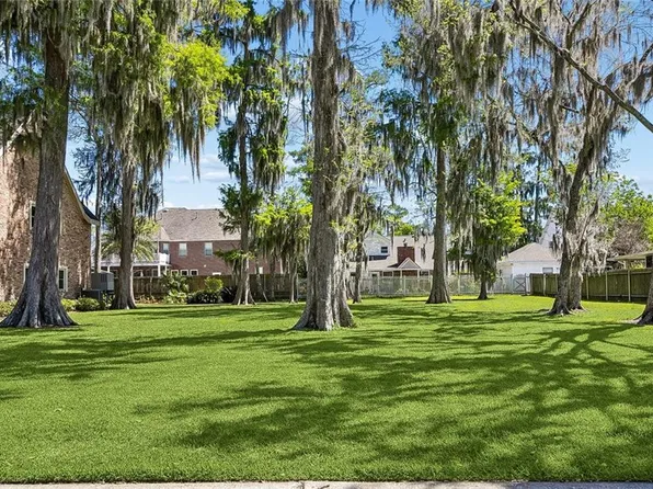50 Belle Grove Dr, Destrehan, LA 70047
