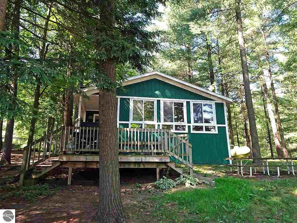 1st image of 2350 Barbeau Dr