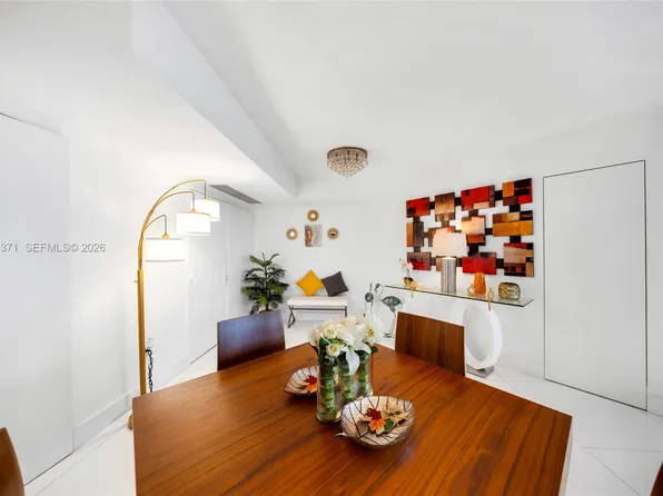 6301 Collins Ave APT 2107, Miami Beach, FL 33141