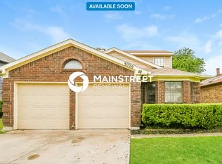 3029 Rustlewind Ln, Grand Prairie, TX 75052