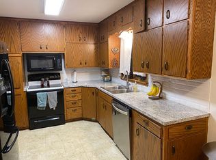 808 10th St, Farmington, MN 55024