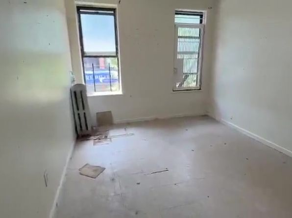 2387 Morris Ave APT A2