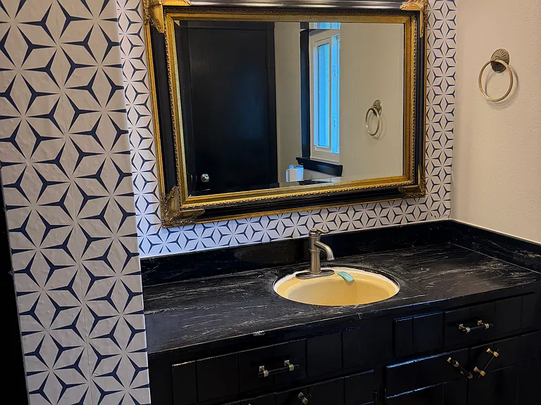 409 S Chestnut St — Photo 15