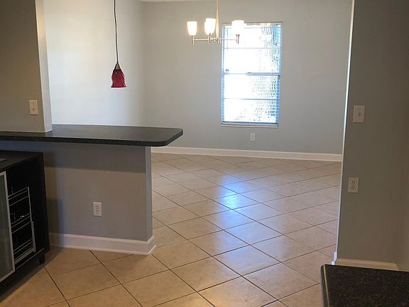 5th image of 3342 Picadilly Ln