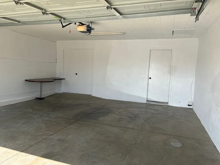 28033 Radford Dr — Photo 23