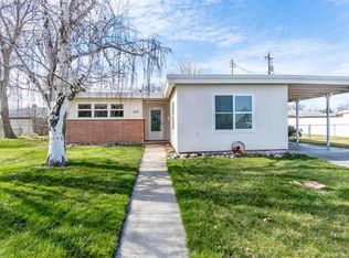 213 N Palouse St, Kennewick, WA 99336