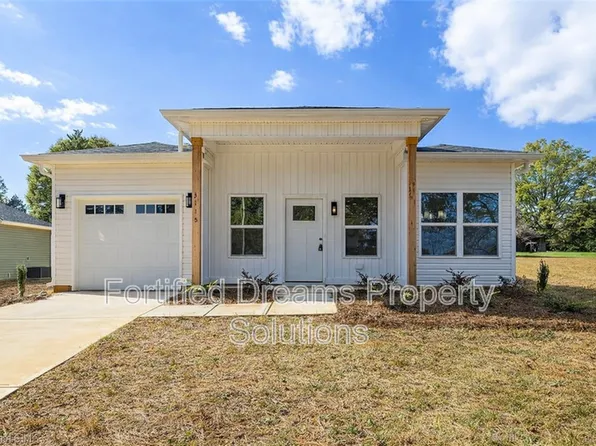 3115 Chapel St, Walkertown, NC 27051