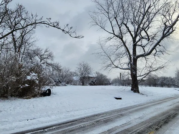 4200 Lawton St, Detroit, MI 48208