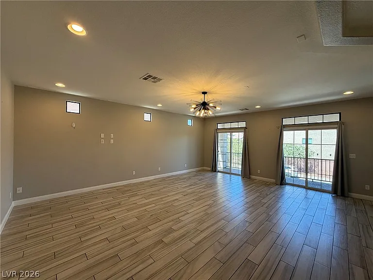 7202 S Bronco St — Photo 4