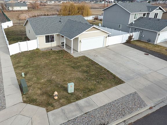 2nd image of 9422 W Caelen Ave
